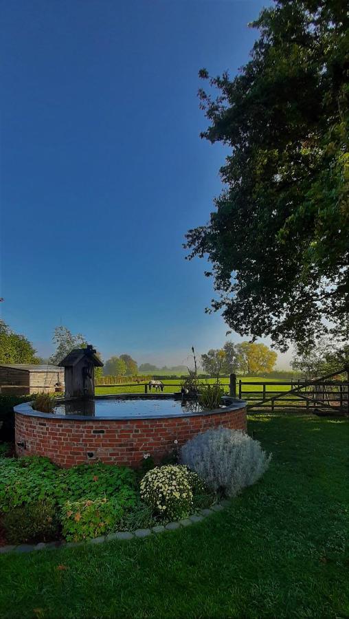 B & B Victors Hof, Met Zwemvijver In Landelijke Setting Lievegem Dış mekan fotoğraf